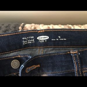 Short shorts with cuff